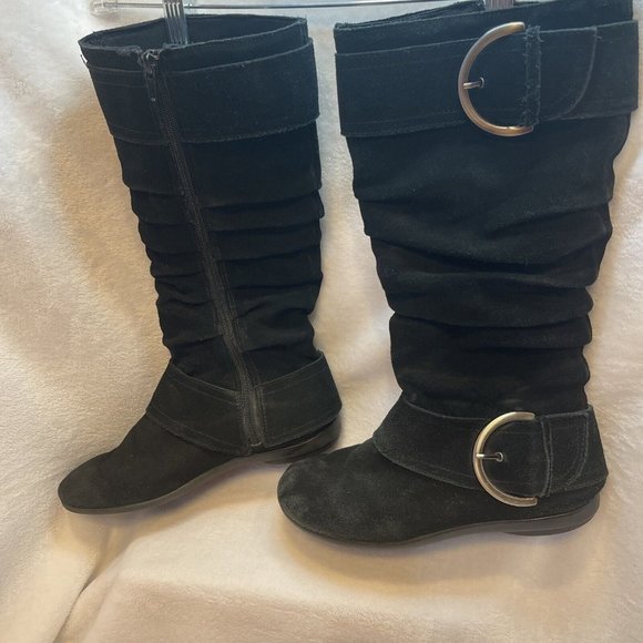 White Mountain Black Suede With Buckle Side Zip Mid Calf Boot Women's Size 7.5 - Picture 2 of 12